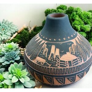 Native American Pottery Jackie Yazzie Canyon De Chelly Chinle Arizona Sgraffito‎
